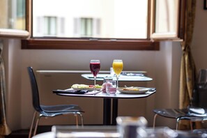 Colazione completa inclusa, servita tutte le mattine 