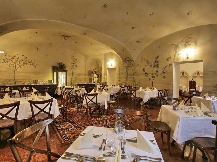 Dagelijks ontbijtbuffet (HUF 4500 per persoon)