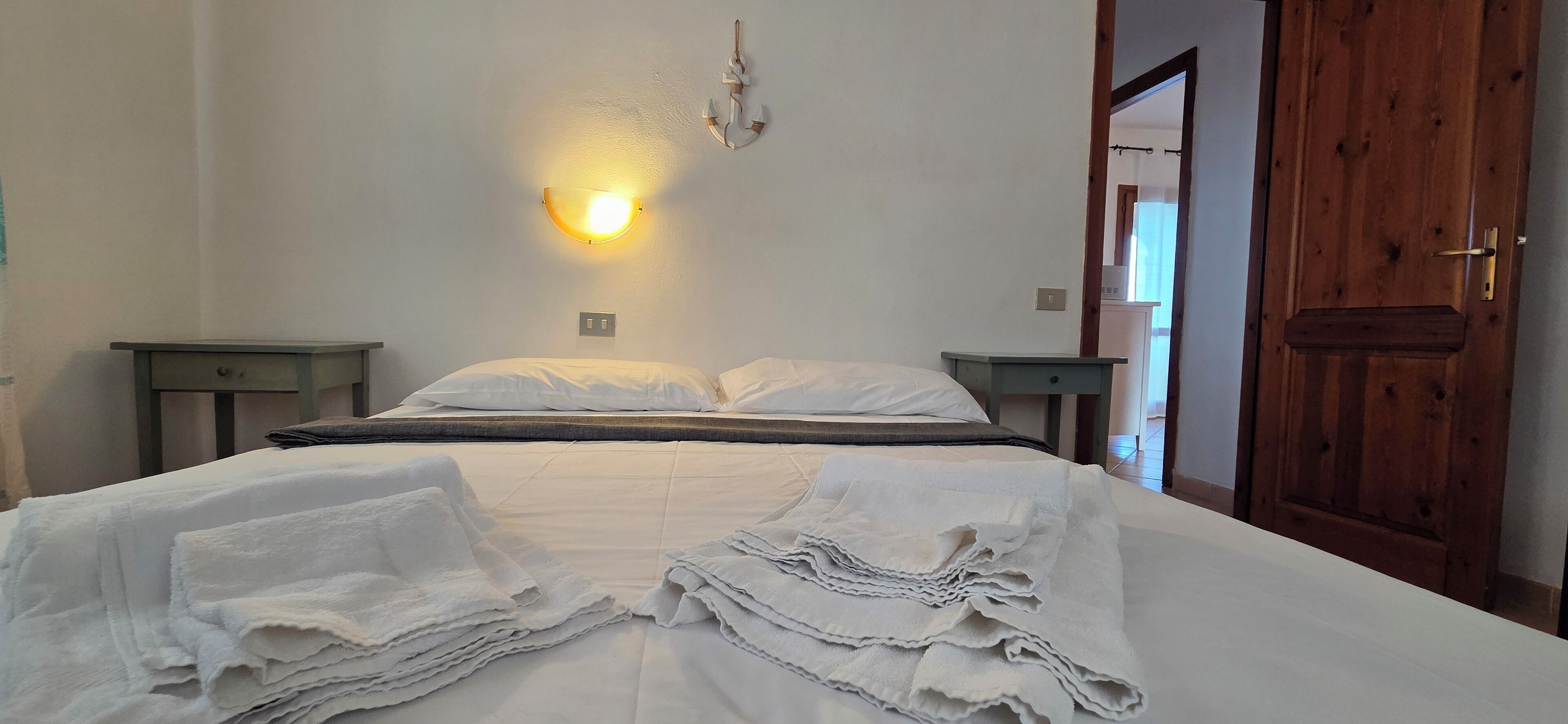 Superior Apartment, 2 Bedrooms, 2 Bathrooms | Blackout curtains, free WiFi, wheelchair access