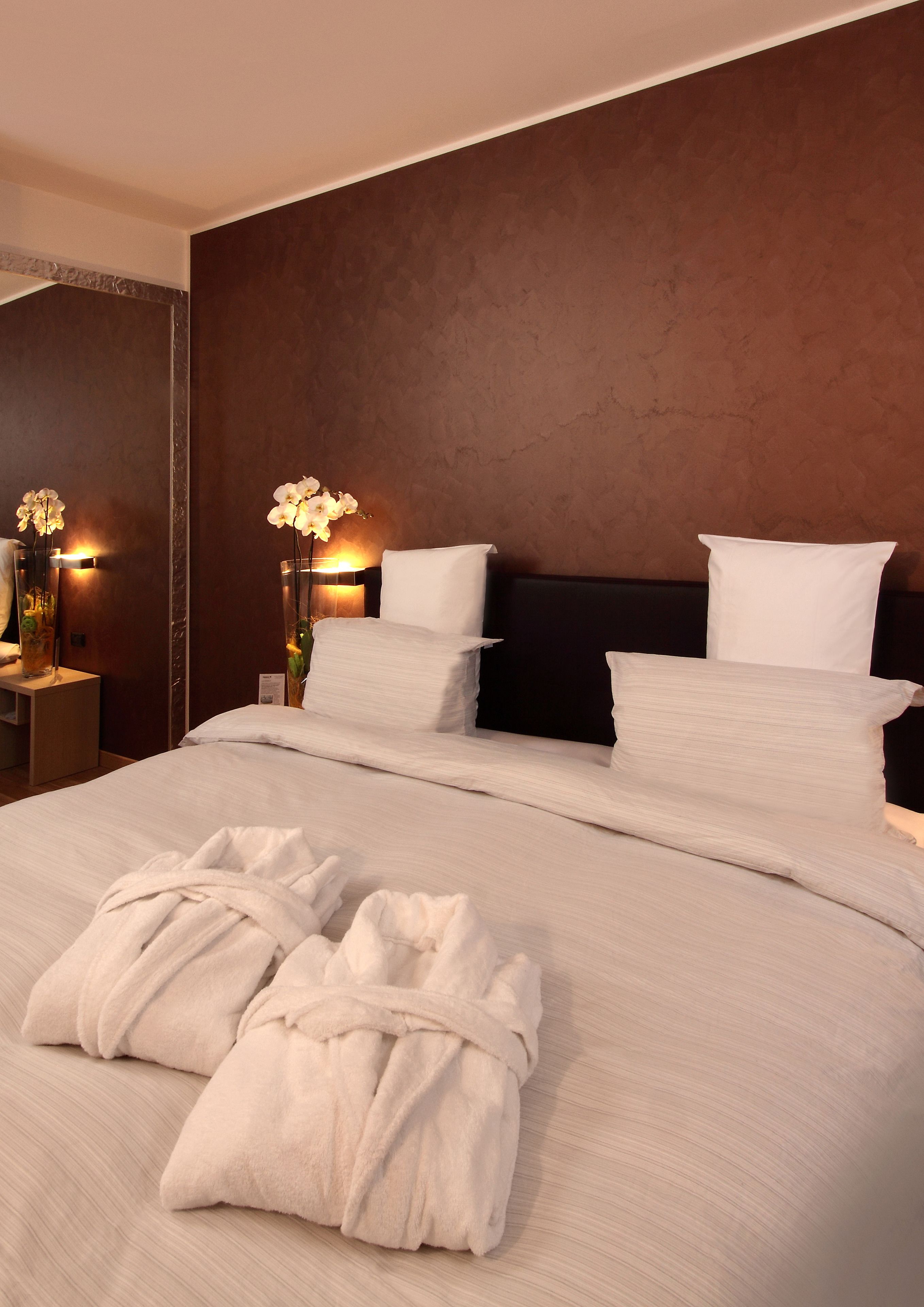 minibar, in-room safe, desk, laptop workspace