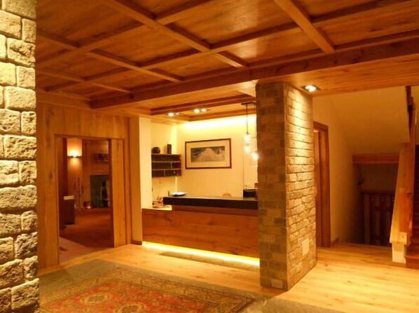Reception - Dufour Hotel (Gressoney-la-Trinite)