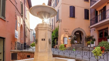 Esterni