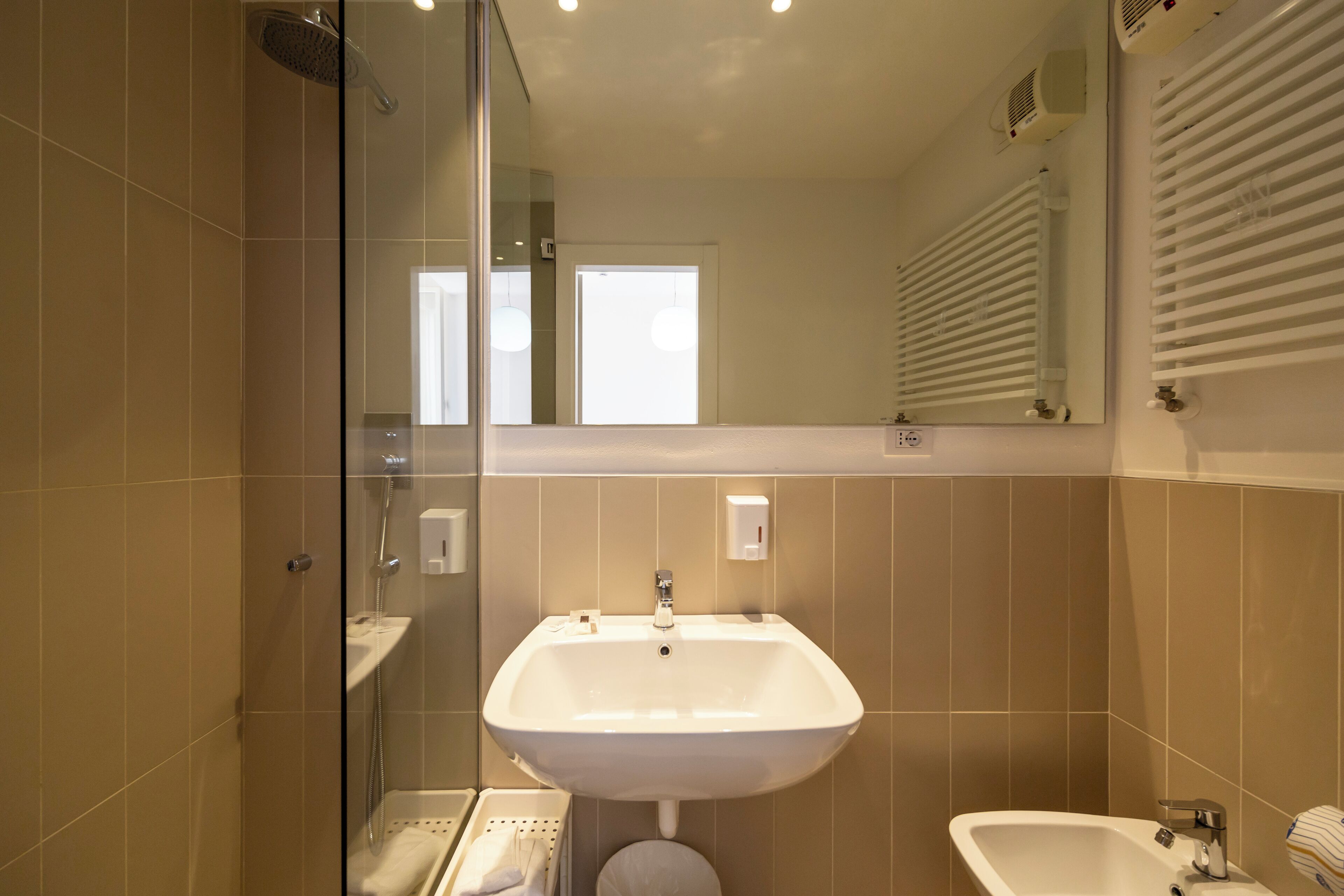 comfort single room, 1 large single bed | bathroom | shower, rainfall showerhead, free toiletries, hair dryer