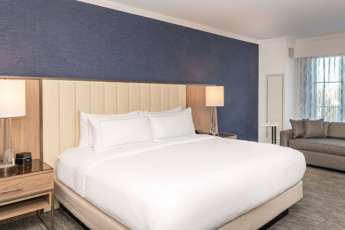 Premium bedding, pillowtop beds, in-room safe, desk