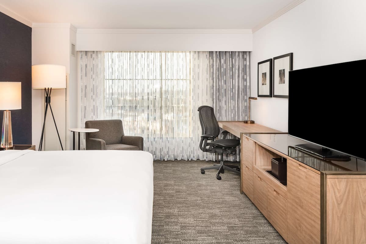 Premium bedding, pillowtop beds, in-room safe, desk