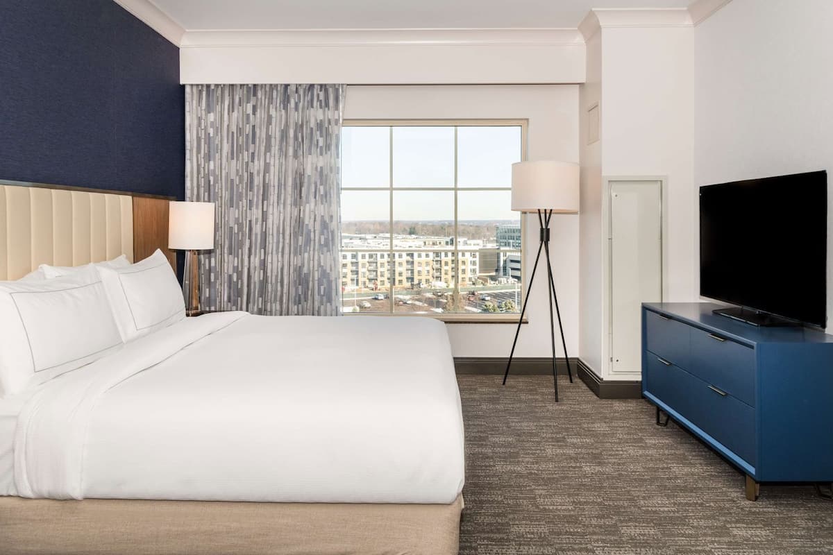 Premium bedding, pillowtop beds, in-room safe, desk