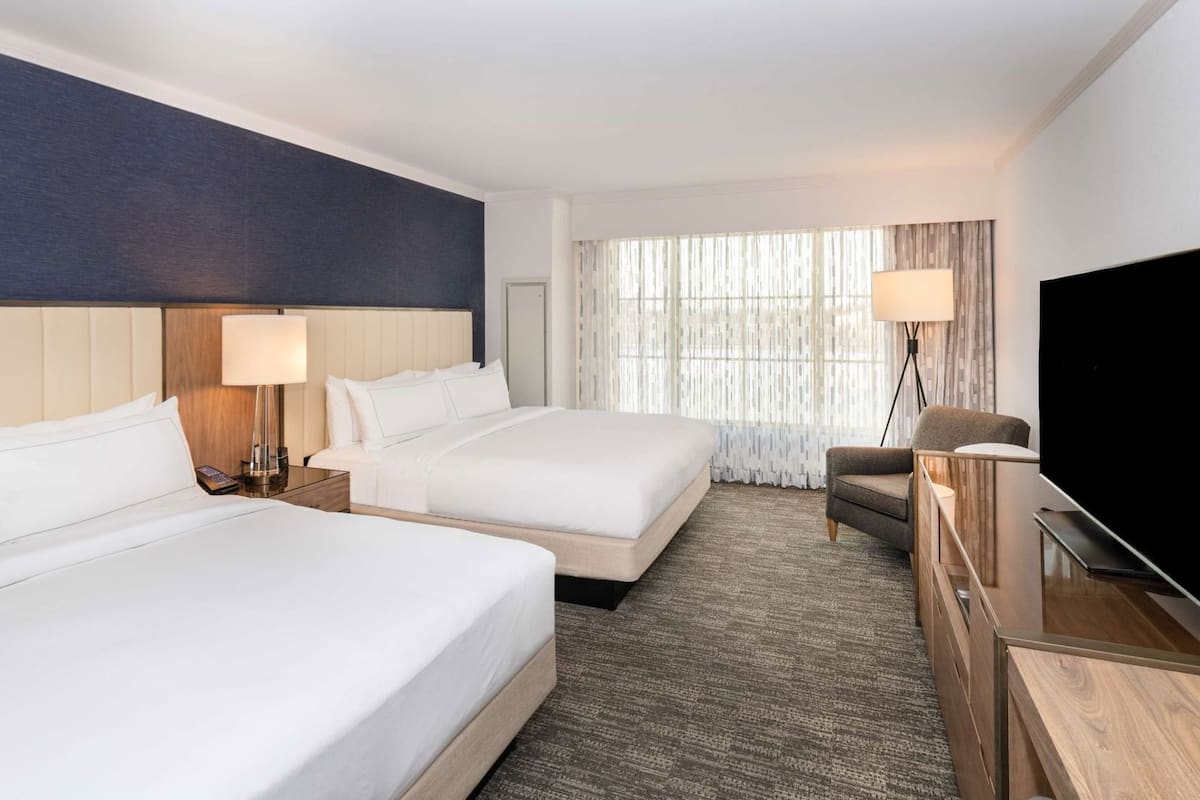 Premium bedding, pillowtop beds, in-room safe, desk