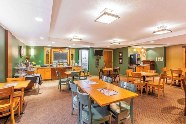 Free daily full breakfast