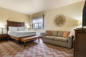 Suite, 2 queensize-senger, ikke-røyk, kjøleskap og mikrobølgeovn (with Sofabed) | Safe på rommet, skrivebord og skrivebord for bærbar PC