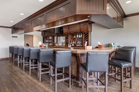 Bar (on property). Best Western Plus Cimarron Hotel & Suites