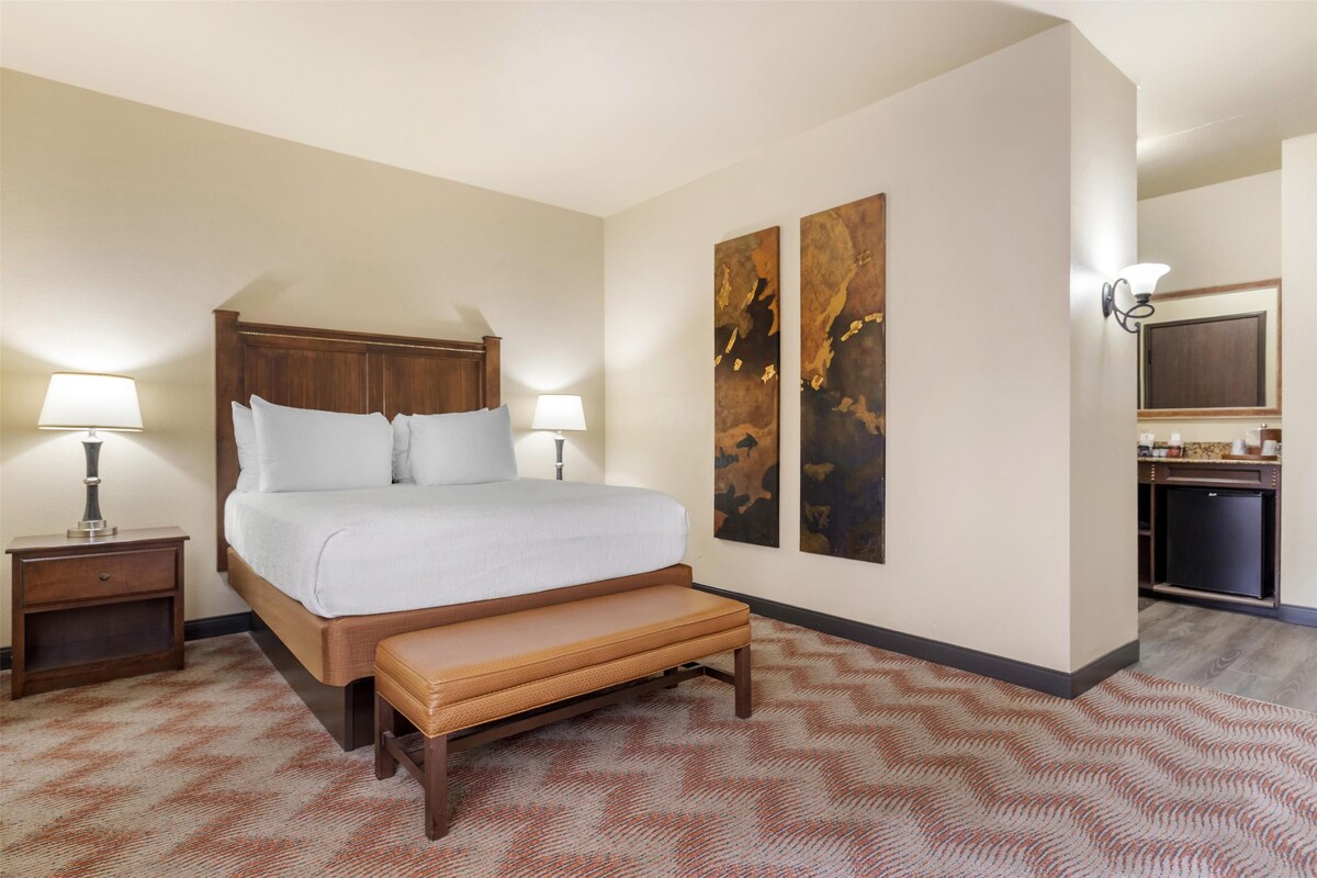Suite, 2 Queen Beds, Non Smoking, Jetted Tub | In-room safe, desk, laptop workspace, blackout curtains