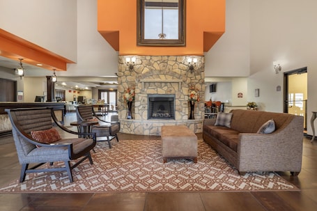 Lobby. Best Western Plus Cimarron Hotel & Suites
