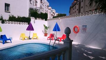 Piscine extérieure (ouverte en saison)