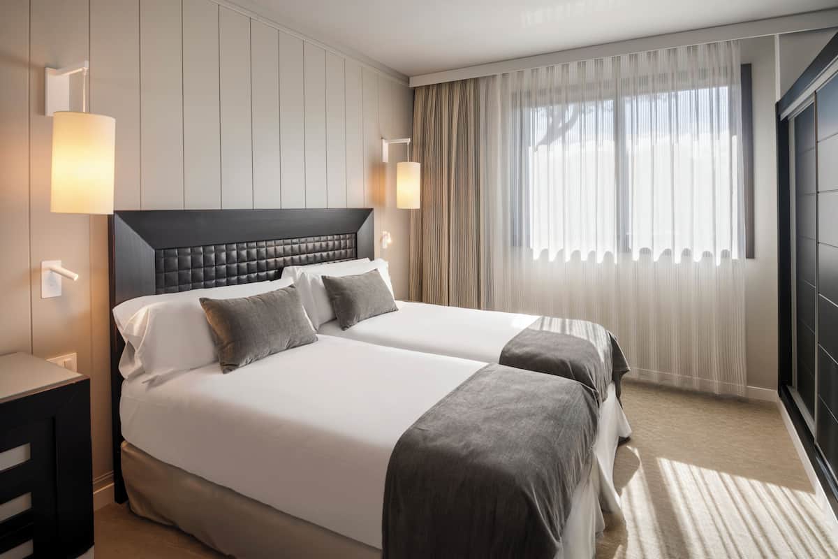 Minibar, in-room safe, desk, blackout curtains