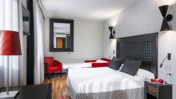 Dreibettzimmer (with Spa access)