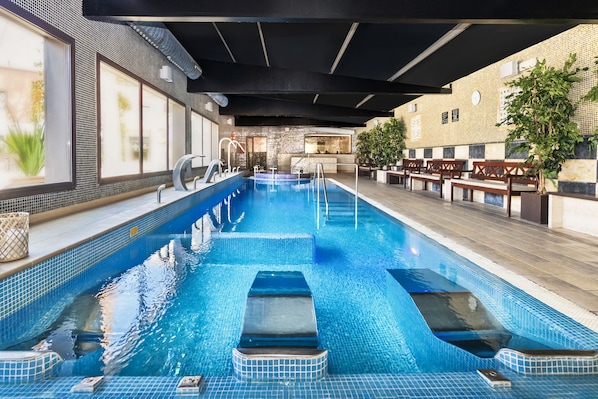 Sauna, tina de hidromasaje y baño turco o hammam