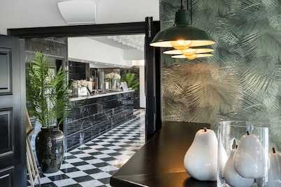 Salles Hotel Aeroport de Girona