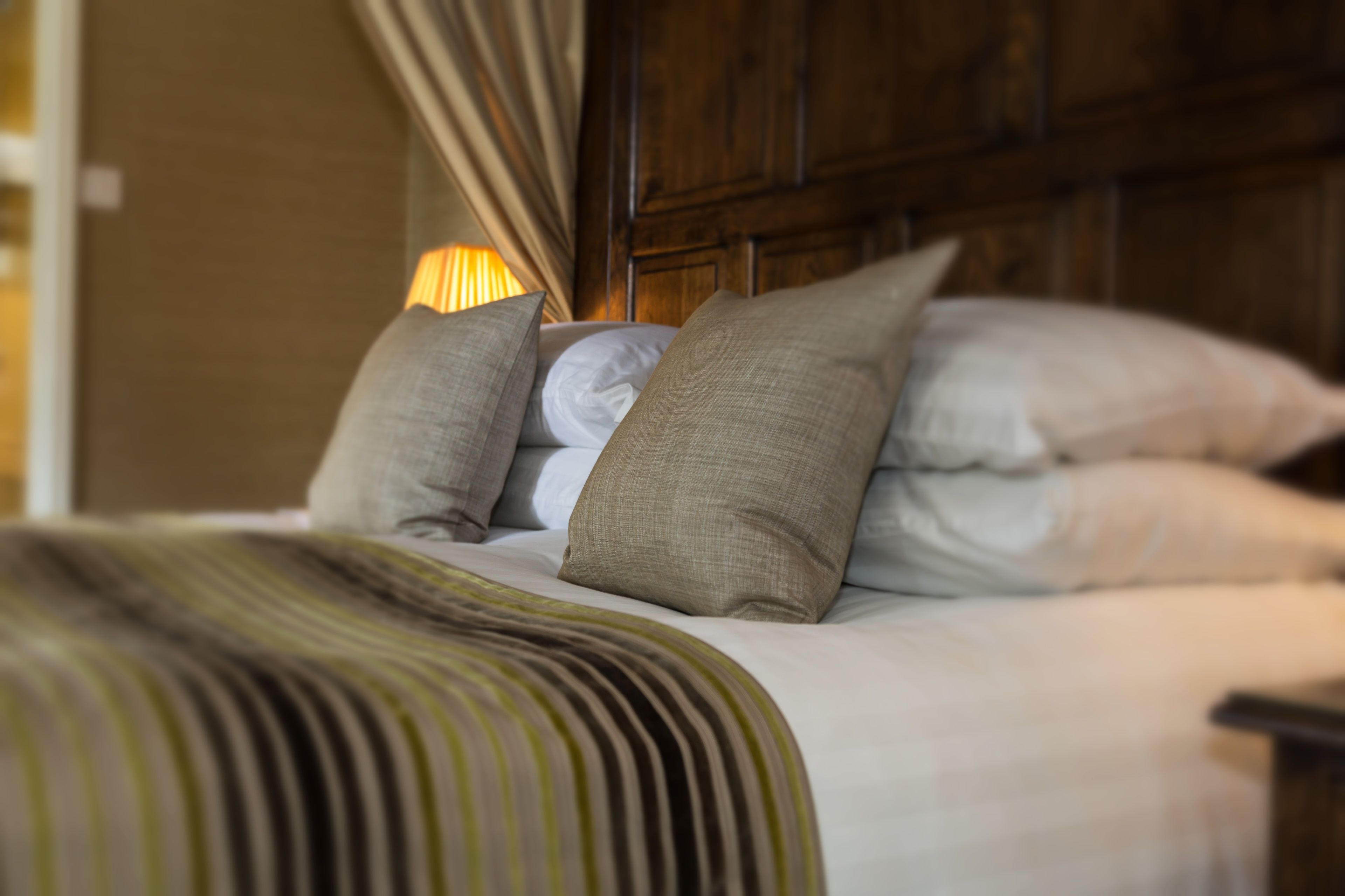 deluxe room, 1 king bed | desk, iron/ironing board, free wifi, bed sheets