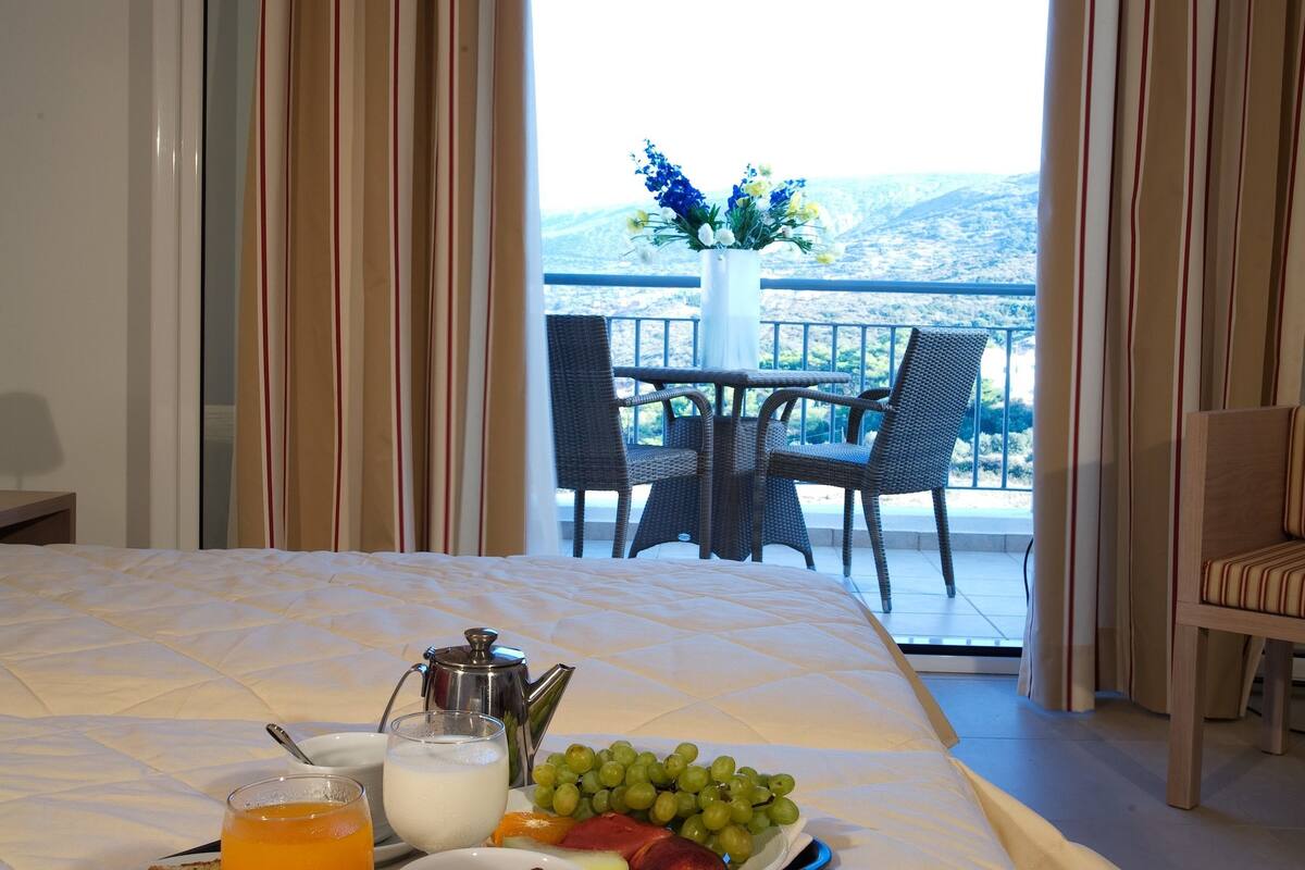 free daily local cuisine breakfast