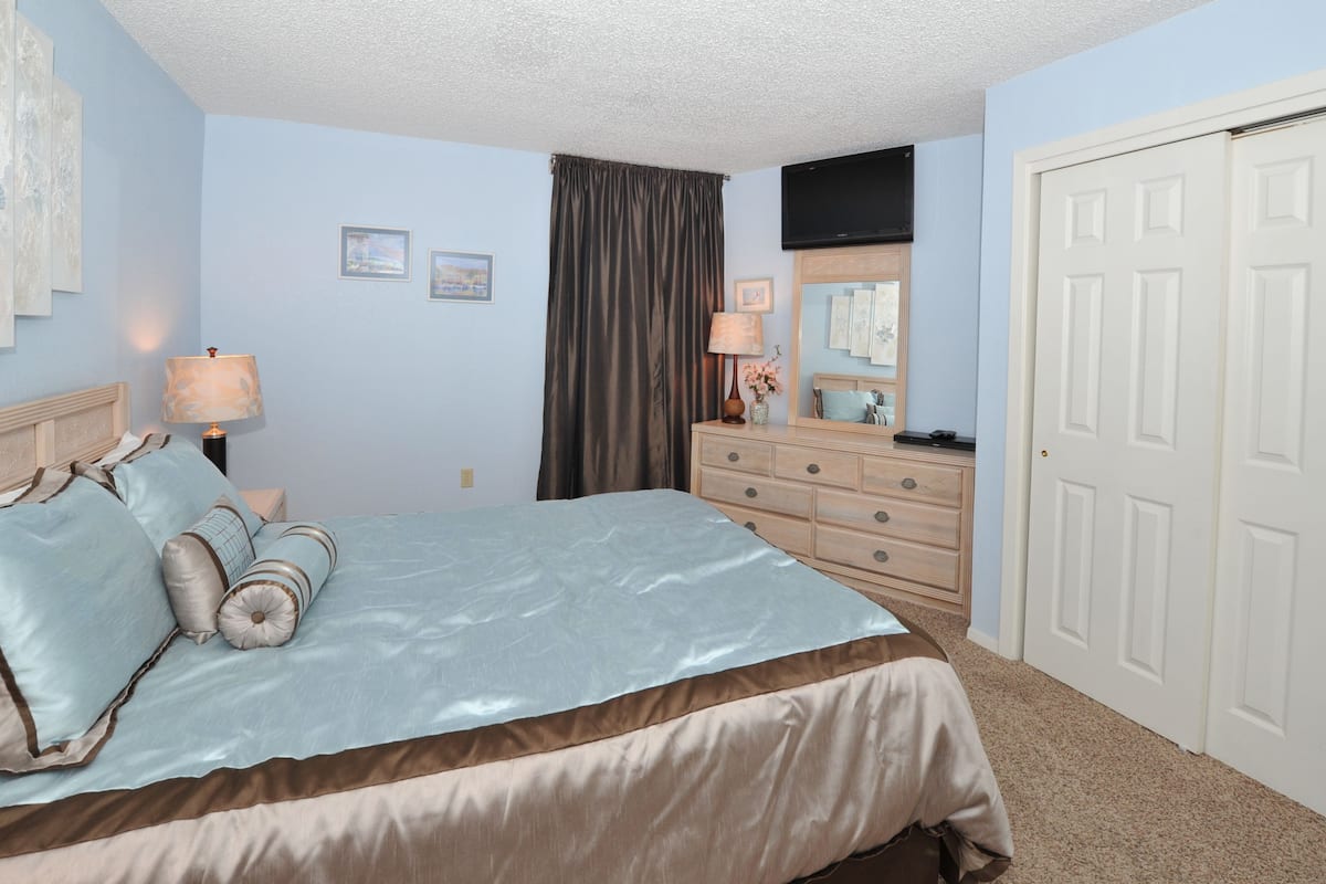 Condo, 2 Bedrooms, 2 Bathrooms, Sea Facing | Free WiFi
