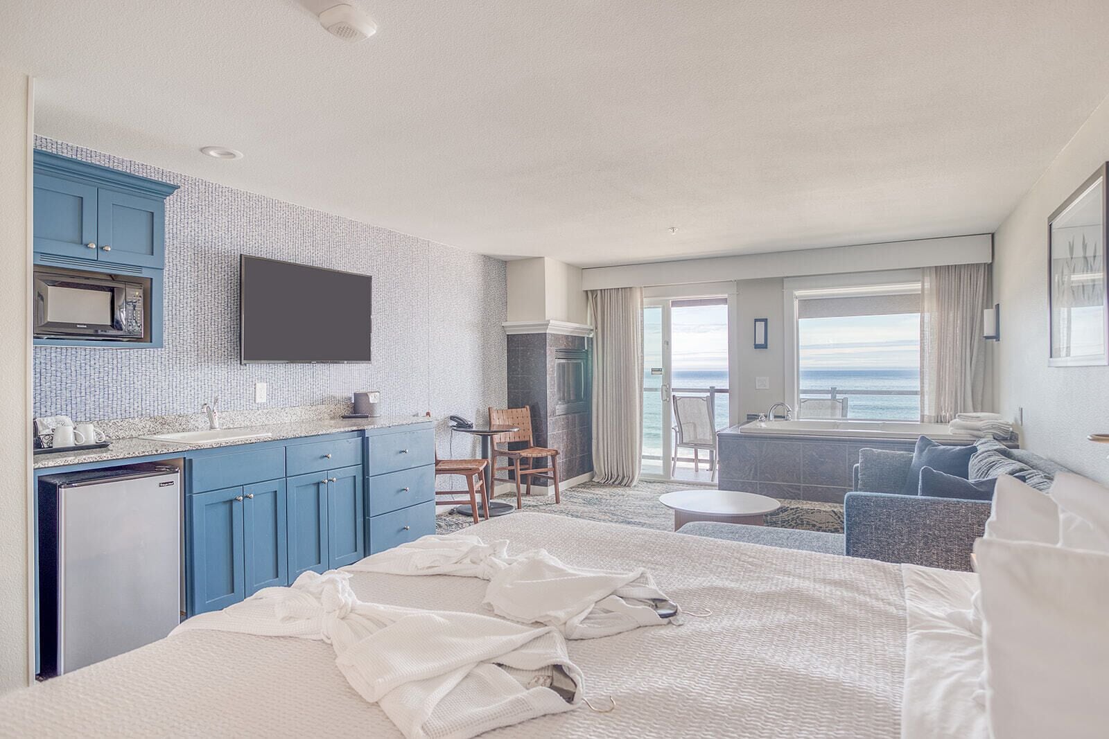 Premium bedding, pillowtop beds, in-room safe, iron/ironing board