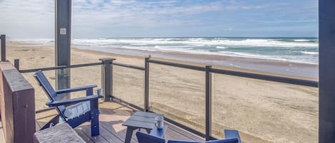 客房, 1 張特大雙人床 (Surfside) | 高級寢具、遮光布/窗簾、熨斗/熨衣板、免費無線上網