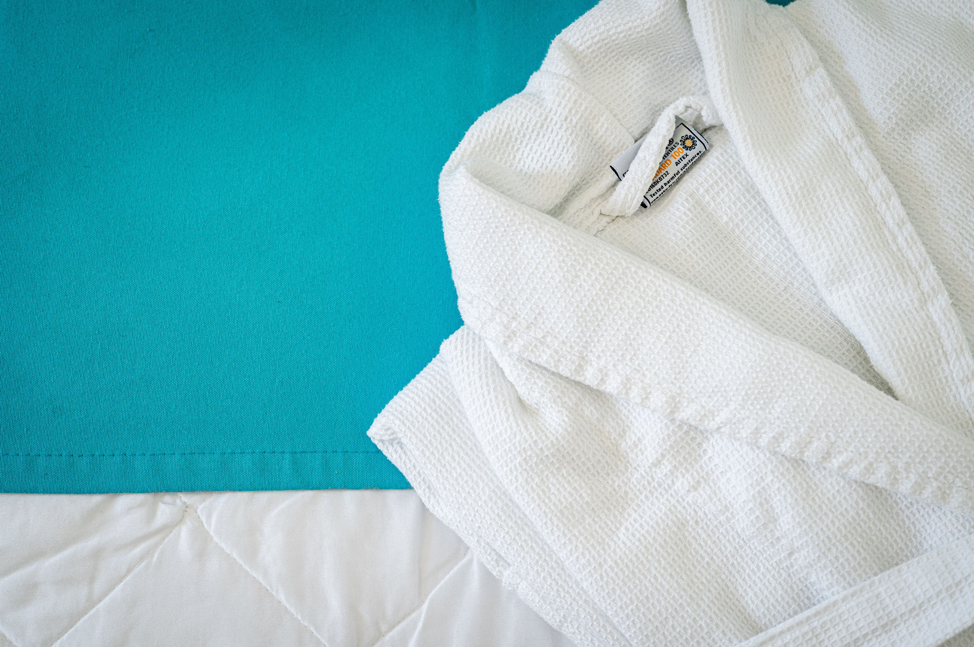 1 bedroom, egyptian cotton sheets, premium bedding, down duvets