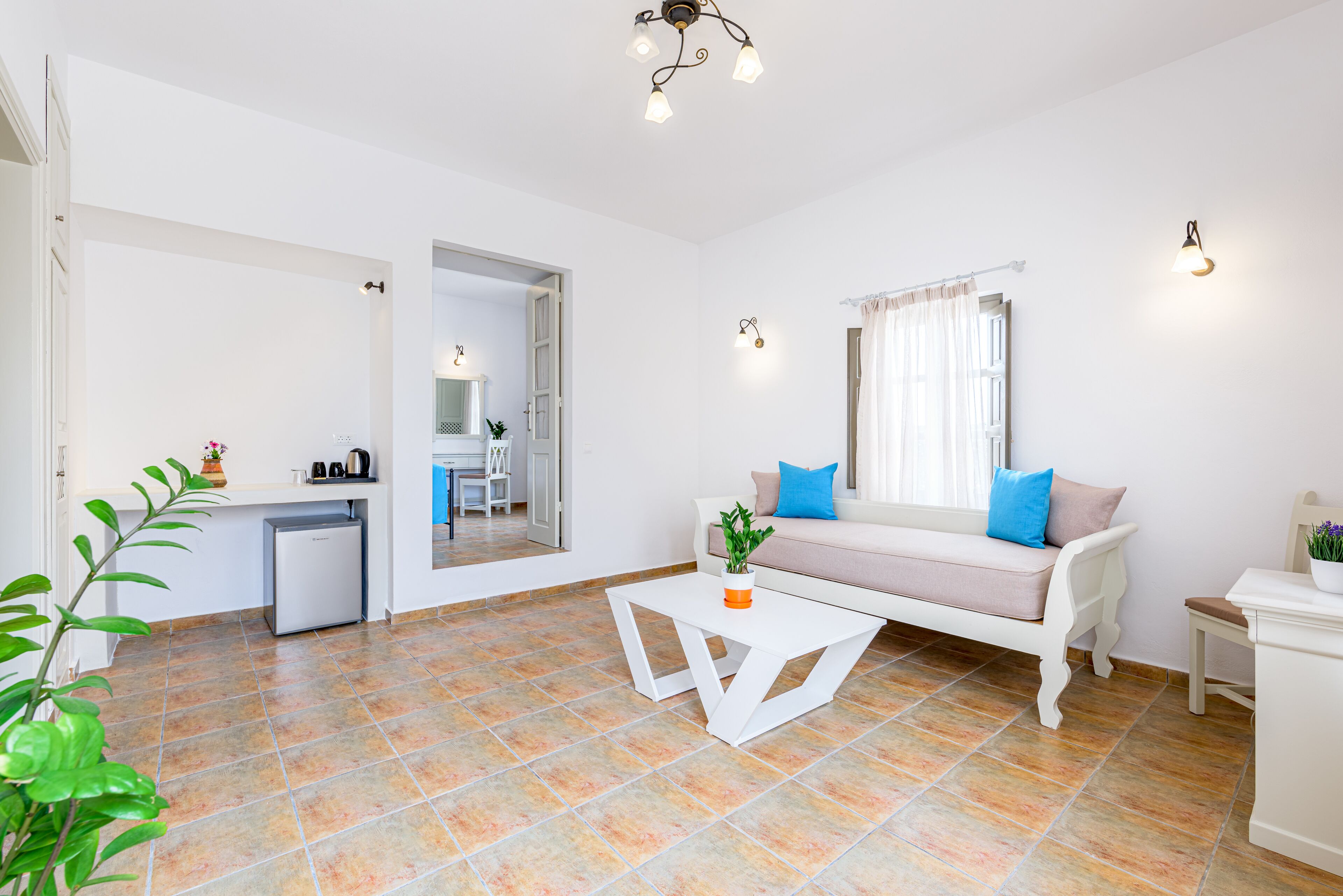 superior suite, inland view | living area