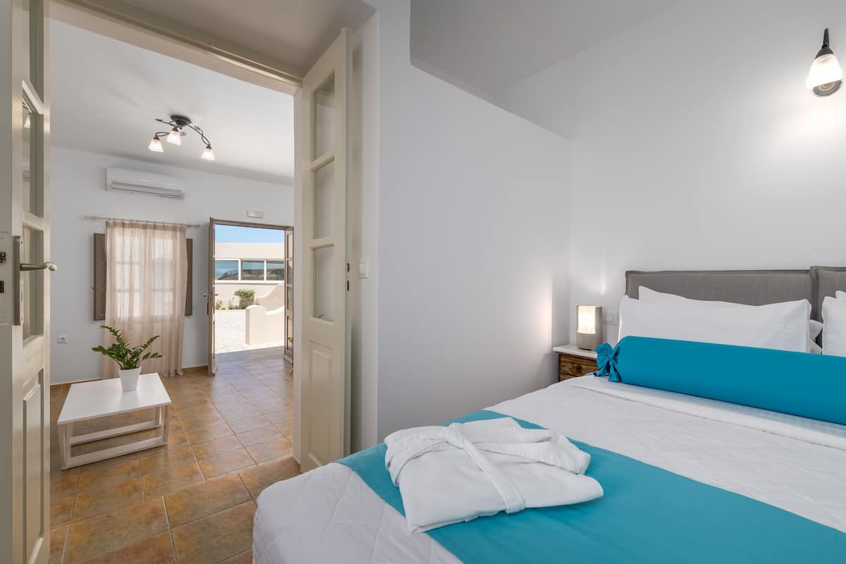 Superior Suite, Inland View | 1 bedroom, Egyptian cotton sheets, premium bedding, down duvets