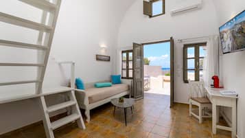 Suite Grand, vista al mar, planta baja (Maison 3 pax) | 1 habitación, sábanas de algodón egipcio y ropa de cama de alta calidad