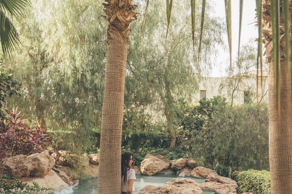 Dusit Thani LakeView Cairo