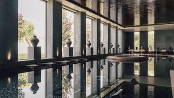 Espace de soins pour les couples, sauna, bain à remous, hammam