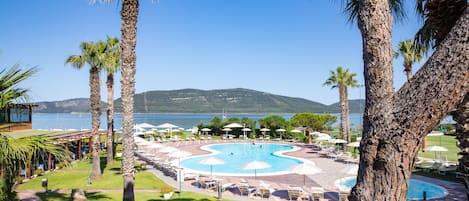 Double Room, Balcony, Sea View | 1 bedroom, minibar, in-room safe, soundproofing