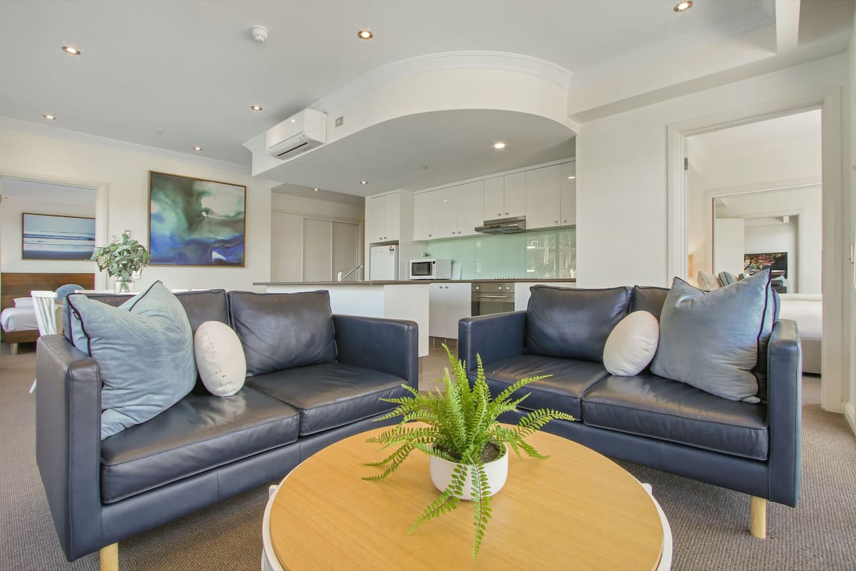 Three Bedroom Residence | 起居区 | 平板电视