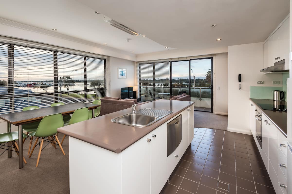 2 bedrooms, premium bedding, individually decorated