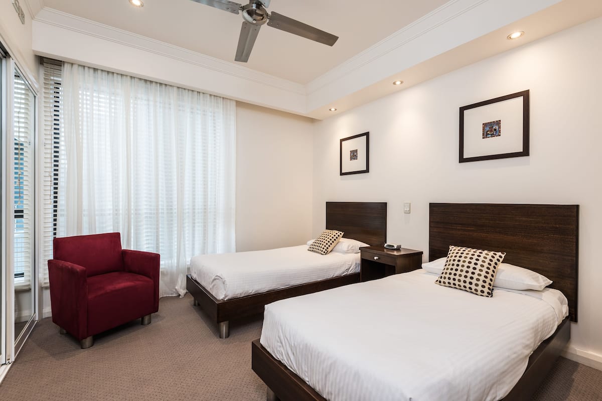 2 bedrooms, premium bedding, individually decorated