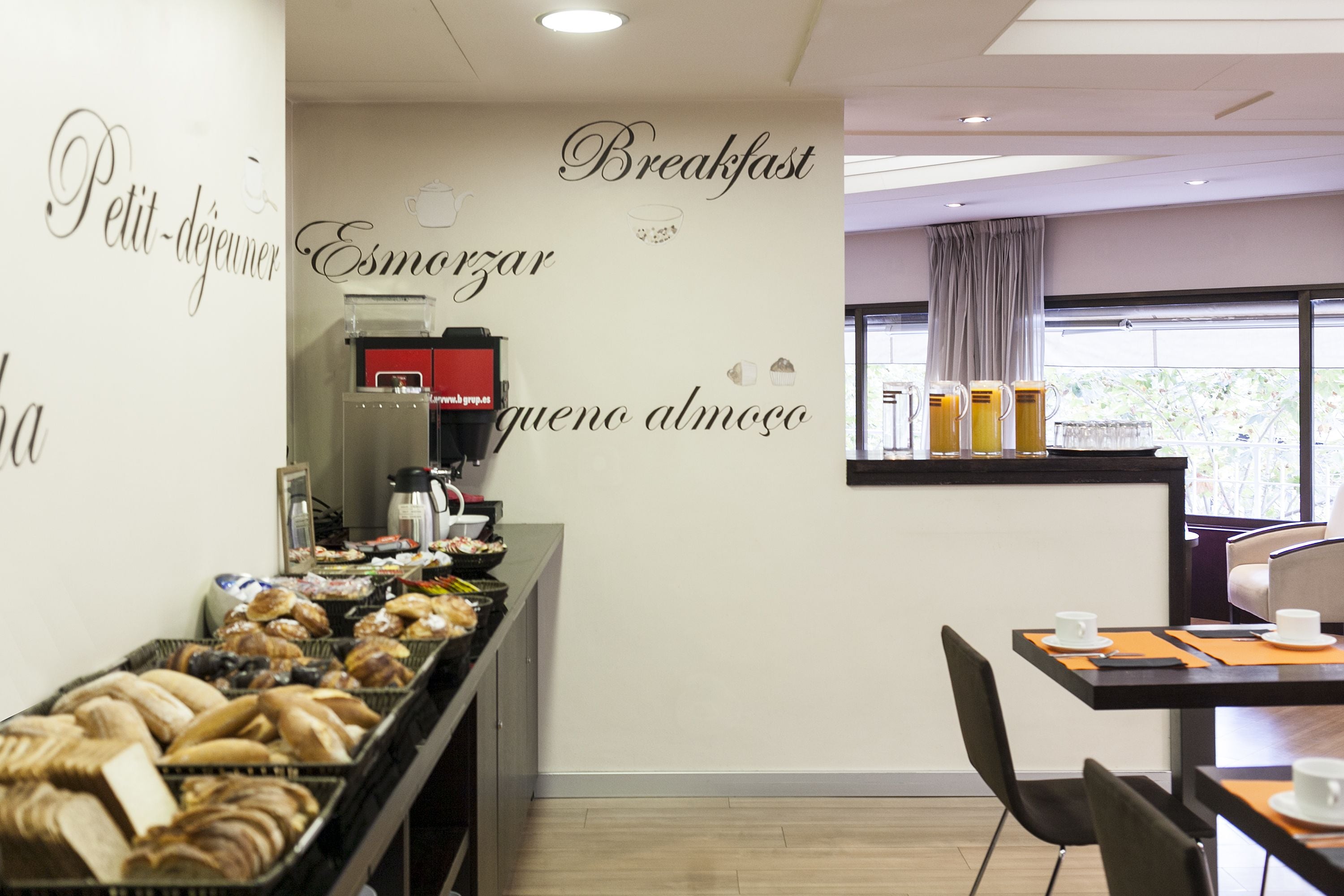 Photo - Acta Antibes