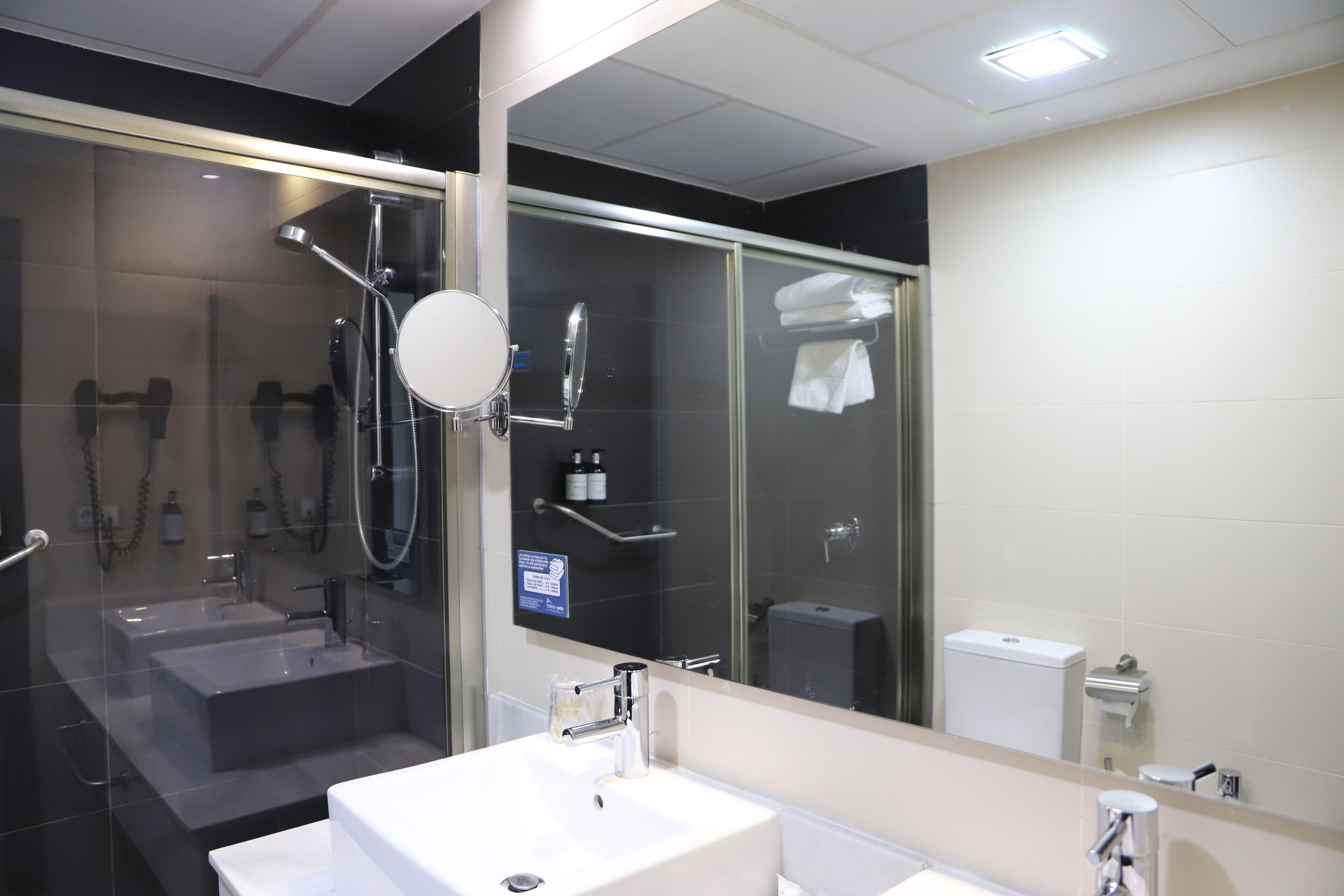 Photo - Pato Amarillo