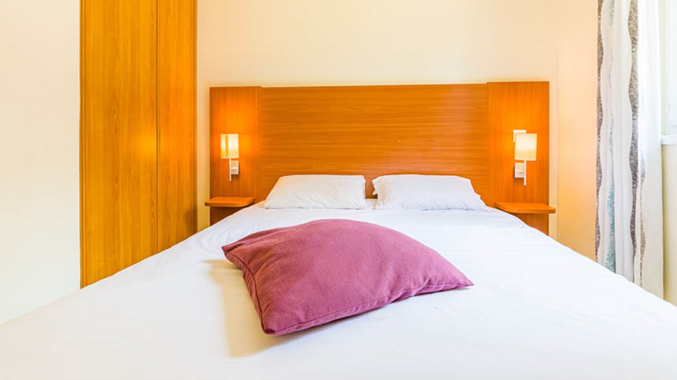 Maison 2 chambres 6 personnes | 2 soverom, skrivebord, strykejern/-brett og barnesenger