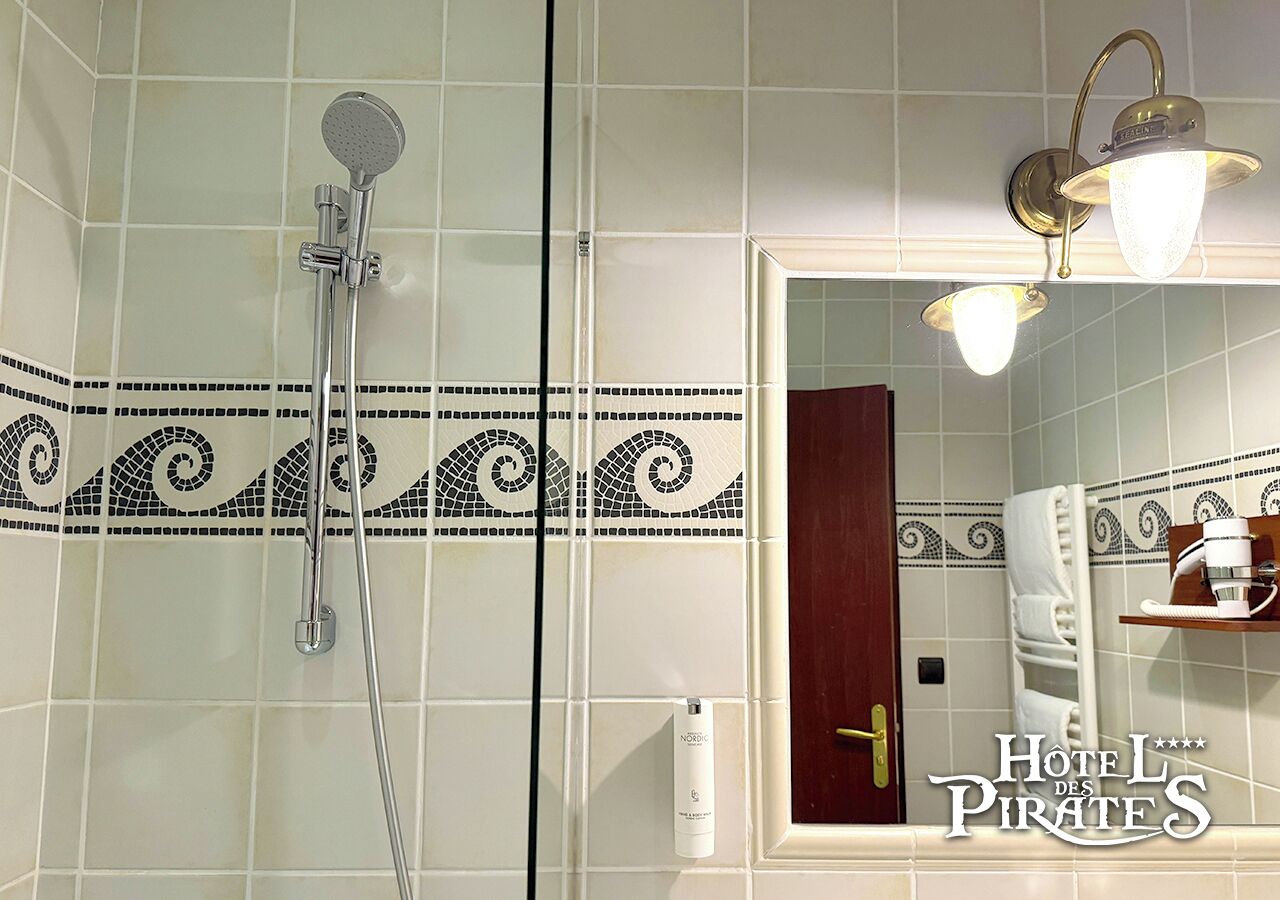 double room | bathroom | hair dryer, towels, soap, shampoo