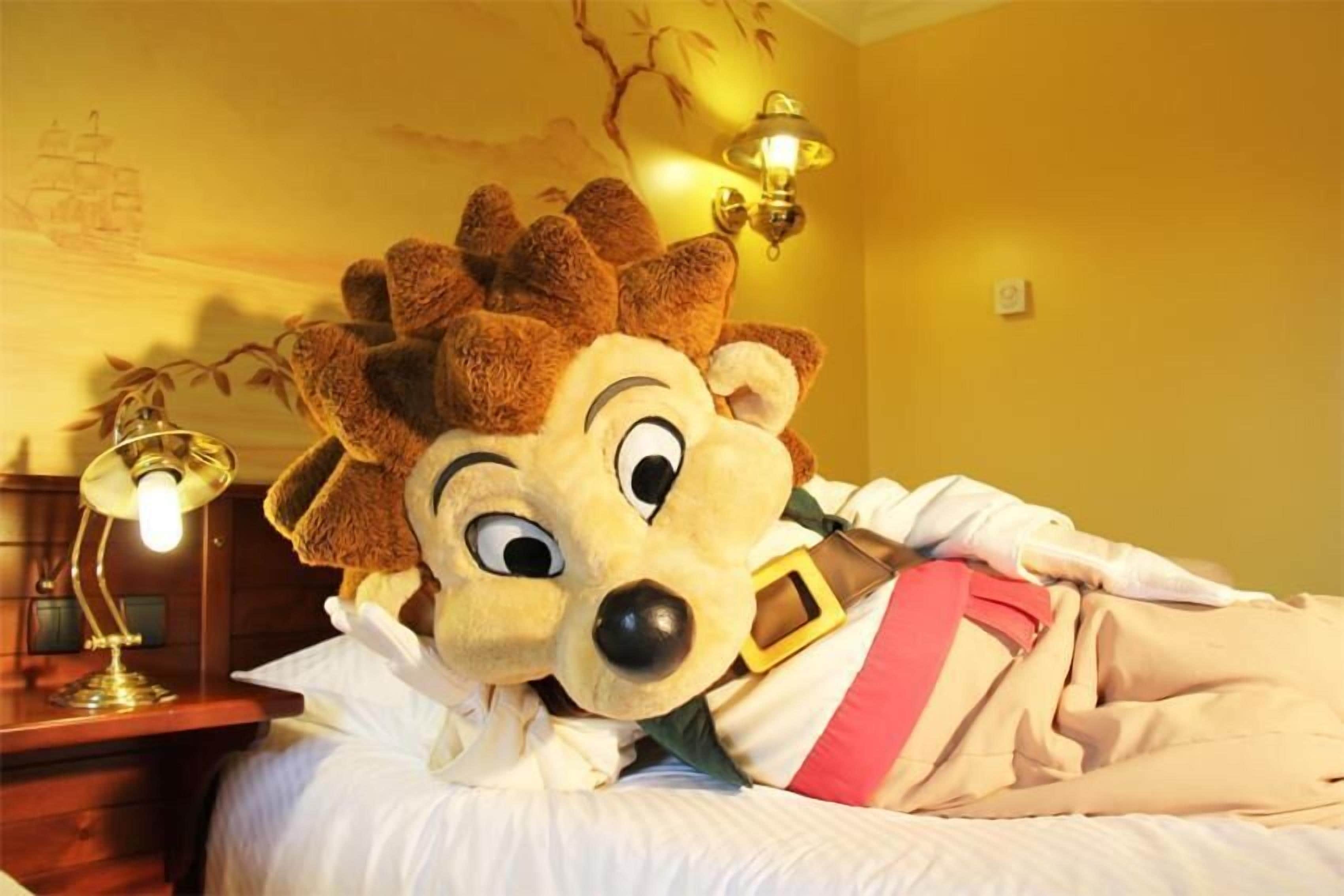 double room | premium bedding, in-room safe, individually decorated, desk