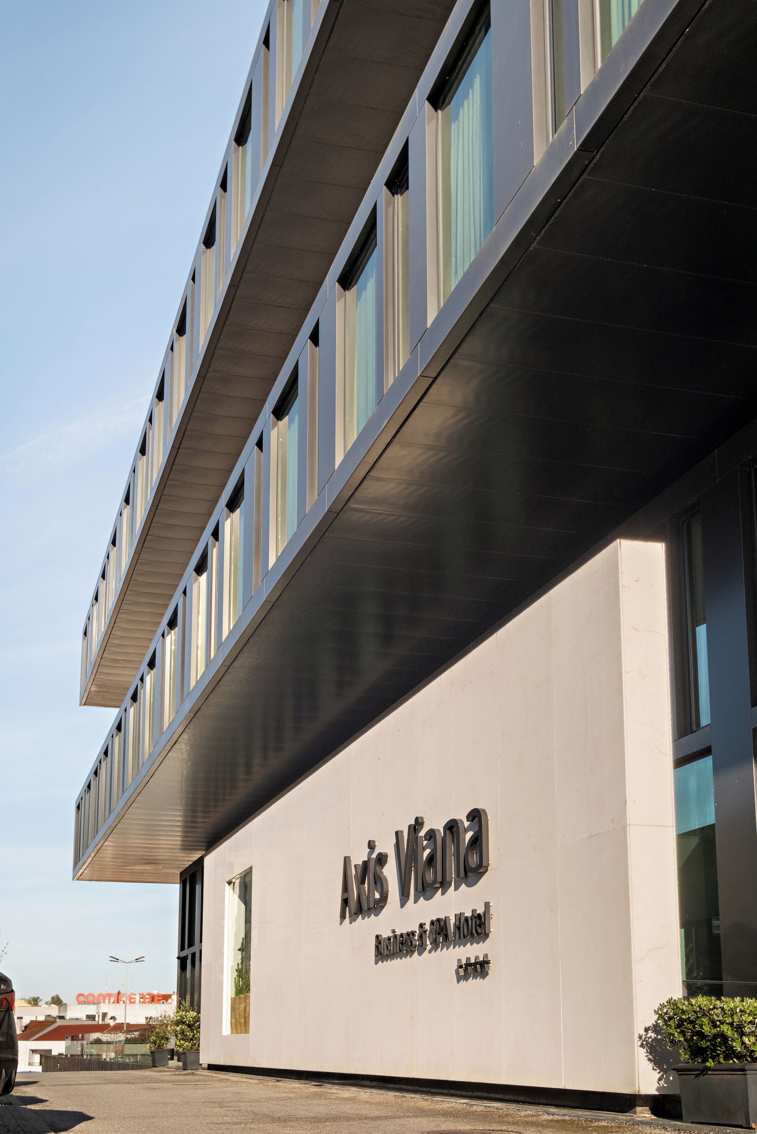 Photo - Axis Viana Business & SPA Hotel