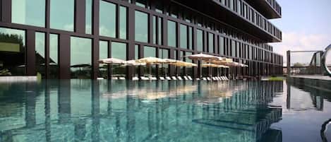 Indoor pool, outdoor pool