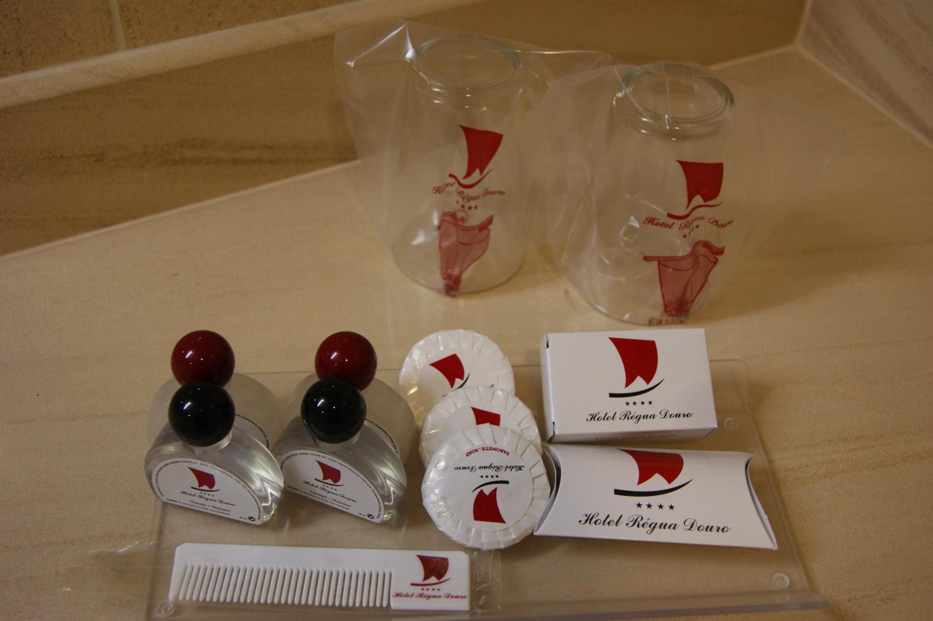 combined shower/bathtub, deep-soaking bathtub, rainfall showerhead