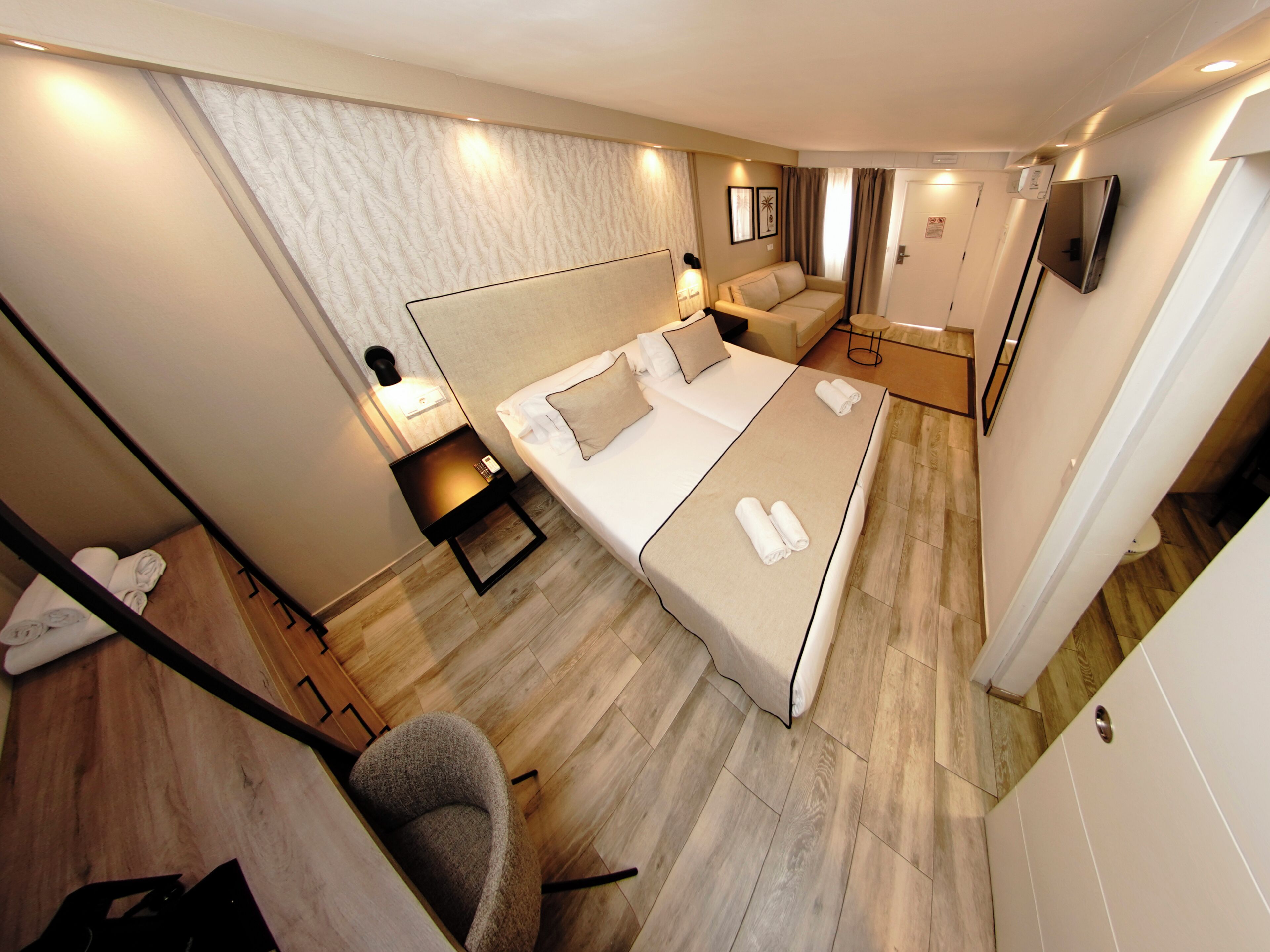 Couette en duvet d'oie, minibar, coffres-forts dans les chambres
