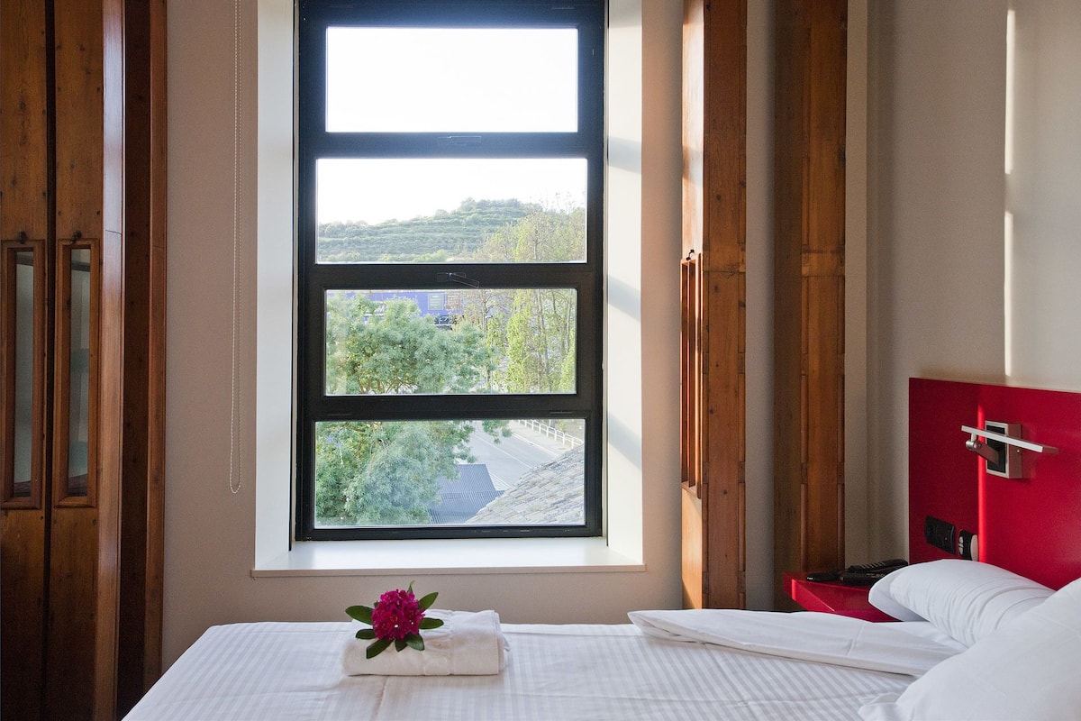 Double or Twin Room | 1 bedroom, minibar, in-room safe, desk
