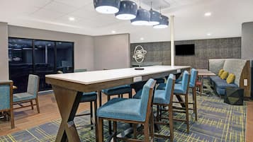 Tägliches inbegriffenes großes Frühstück