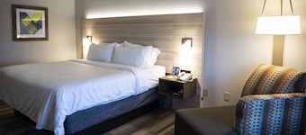 Holiday Inn Express & Suites Sedalia by IHG