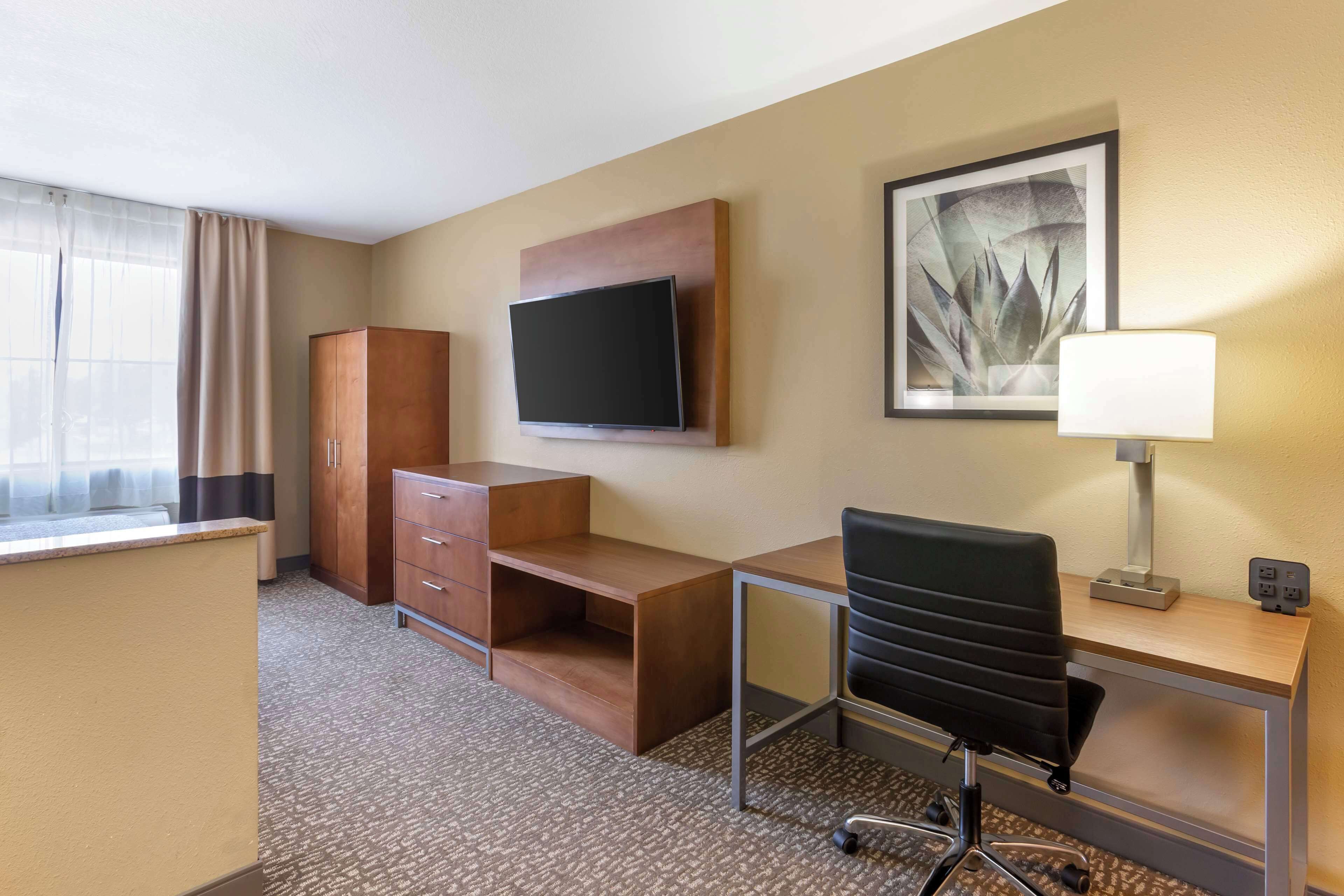 suite, 1 queen bed, accessible, bathtub (with sofabed) | premium bedding, pillow-top beds, desk, laptop workspace