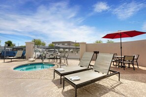 Outdoor pool - Best Western Plus Surprise-Phoenix NW (Surprise)
